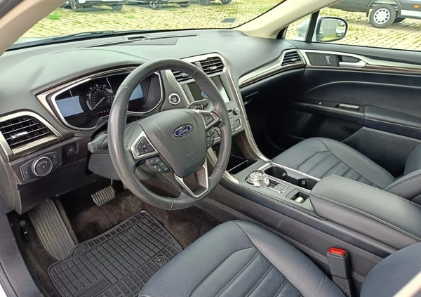Ford Fusion cena 51900 przebieg: 90023, rok produkcji 2016 z Nowe Miasto Lubawskie małe 79